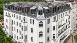 Bezugsfrei in Toplage in Friedrichshain: Helle 2-Zimmer-Altbauwohnung mit Tageslichtbad – 10249 Berlin – Vorschaubild 2