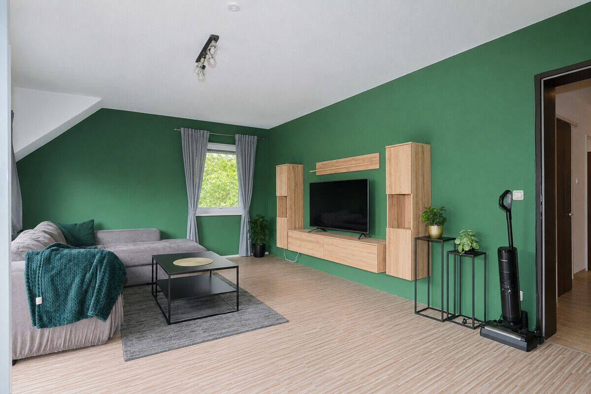 Attraktive 3 Zimmer Dachgeschosswohnung mit Balkon in Mönchengladbach Lürrip – 41065 Mönchengladbach – Bild 1 von 9