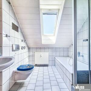 3-Zimmer Dachgeschoss Wohnung in Versbach -ohne Balkon- – 97078 Würzburg – Vorschaubild 7