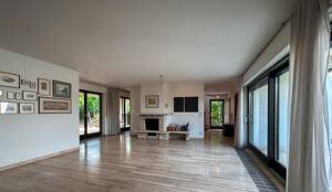 Großzügiges Wohnen am Ortsrand - mit Galerie, Einliegerwohnung und zwei Terrassen // keine zusätzliche Maklergebühr – 97076 Würzburg – Vorschaubild 5