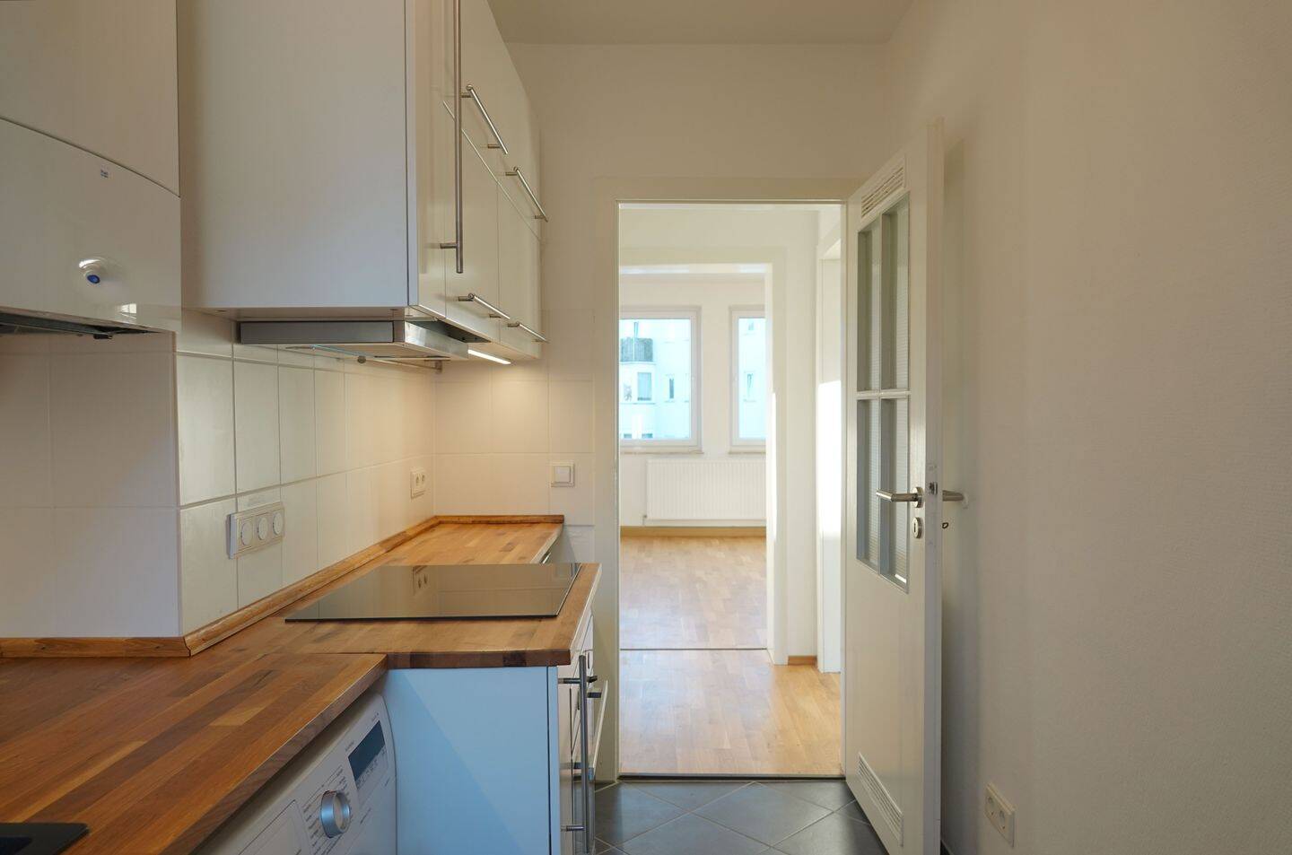 Großzügige & helle 2-Zimmer-Wohnung mit großer sonniger Dachterrasse in guter Lage – Hannover – Vorschaubild 5