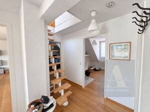 Moderne 3-Zimmer-Dachgeschosswohnung im Herzen der Stadt – 79104 Freiburg im Breisgau – Vorschaubild 2