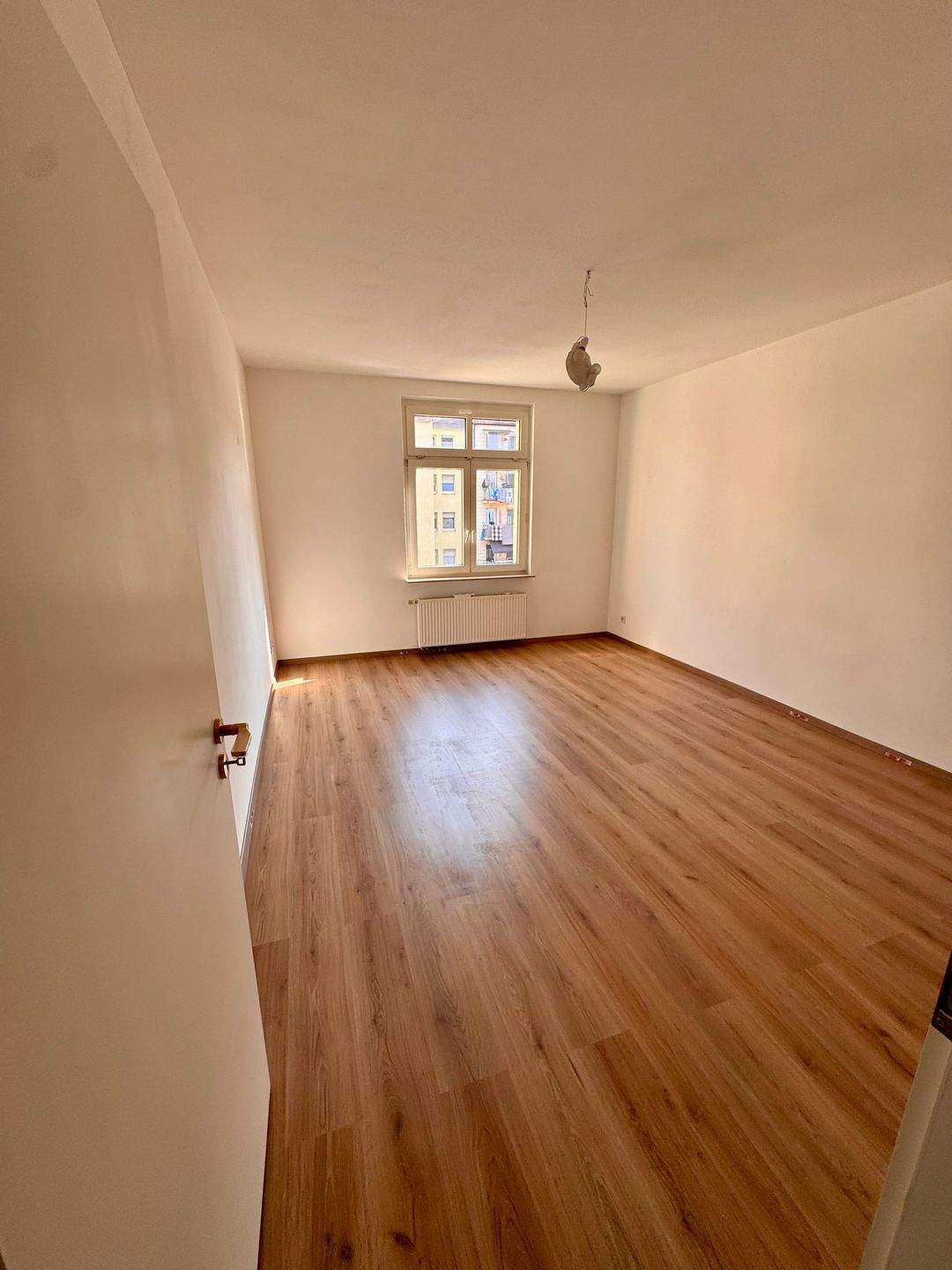 Freie moderne 3-Zi.-Altbauwohnung in Nürnberg nähe Opernhaus – Nürnberg – Vorschaubild 6