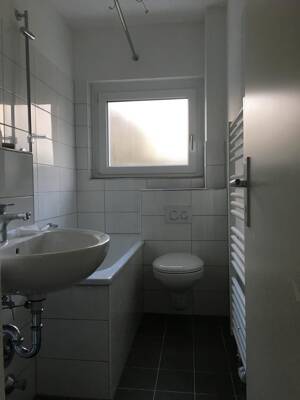 Bei VIVAWEST die Sonnenstrahlen auf dem eigenen Balkon genießen. – 46242 Bottrop – Vorschaubild 7