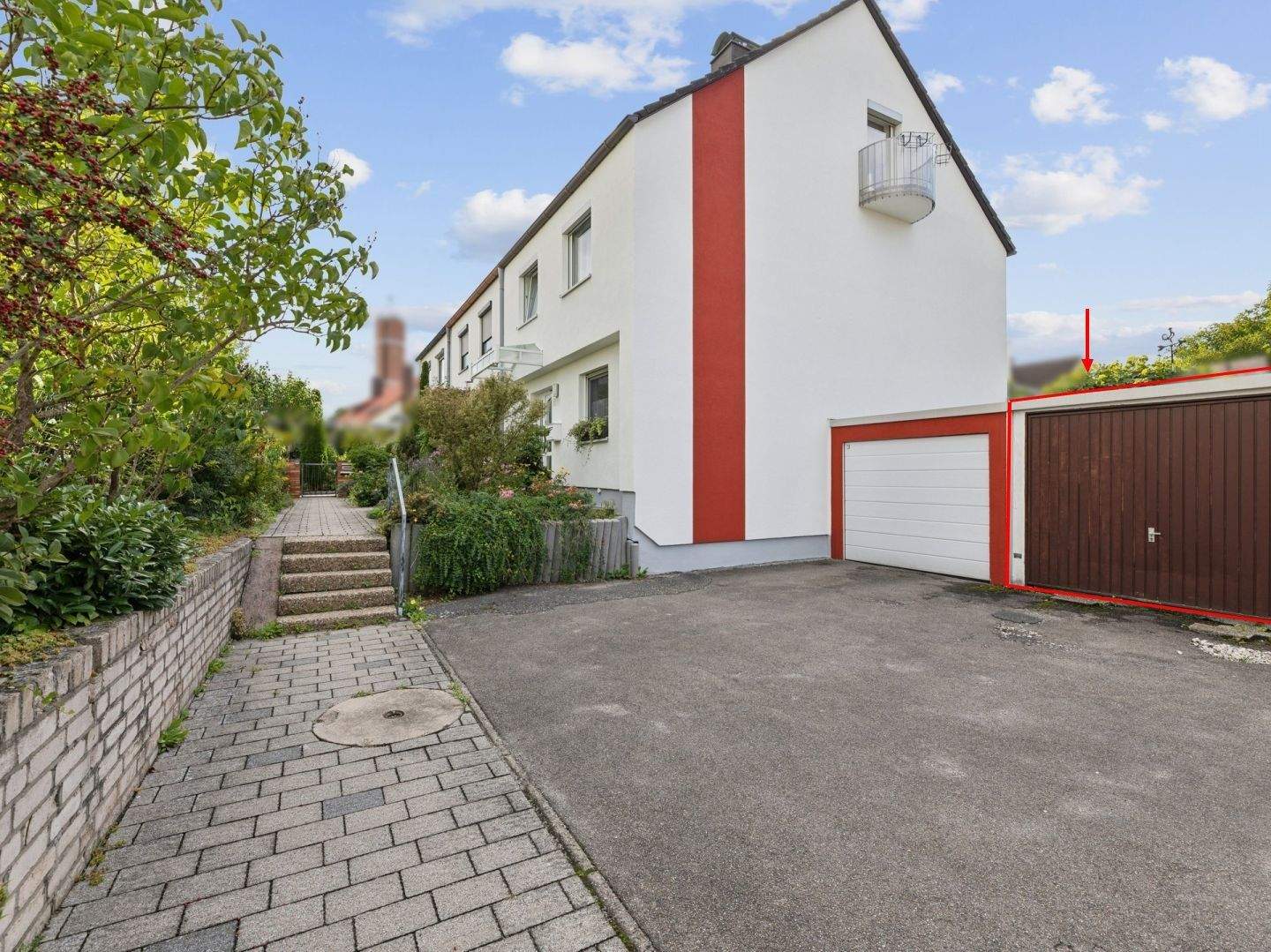 Gepflegtes RMH, ideal für eine Familie mit Terrasse, Balkon, Garage in Nürnberg-Reichelsdorf – Nürnberg – Vorschaubild 2