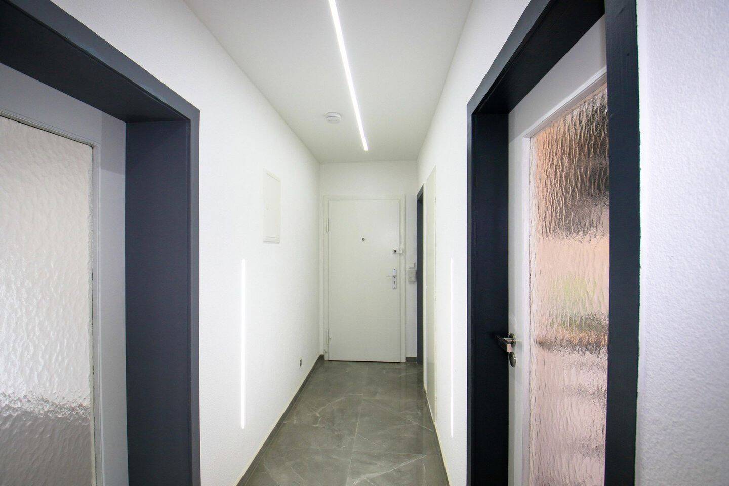 Urbaner Wohntraum mit Tiefgarage: 2-Zimmer kernsaniert - ideal für Paare, Single oder Investment – Mannheim – Vorschaubild 2