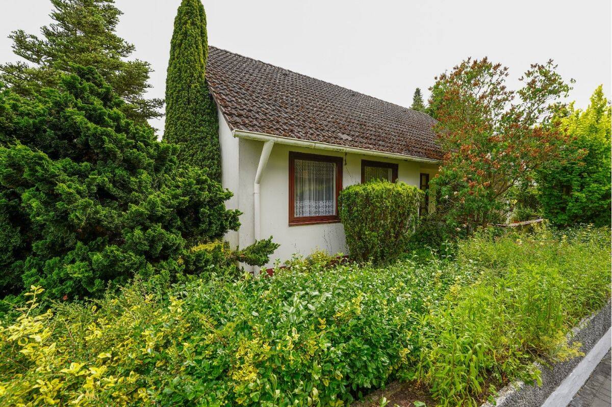 Einfamilienhaus mit Garten, Garage und viel Entwicklungspotenzial - Bremerhaven Schiffdorferdamm – Bremerhaven – Vorschaubild 3