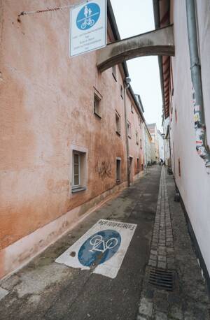 Charmantes, denkmalgeschütztes Wohn- und Geschäftshaus mit unverbaubarem Blick auf die Donau! – 93047 Regensburg – Vorschaubild 6
