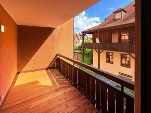 Bezugsfreie, vollst. renovierte Stadtwohnung mit Balkon, Tiefgarage und historischem Altstadtflair – 91054 Erlangen – Vorschaubild 7