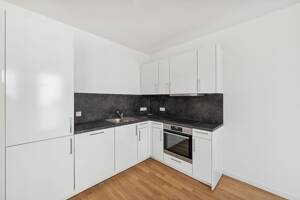 Attraktive 3-Zimmer-Wohnung mit Loggia und Balkon im Zentrum von Kiel – 24103 Kiel – Vorschaubild 2