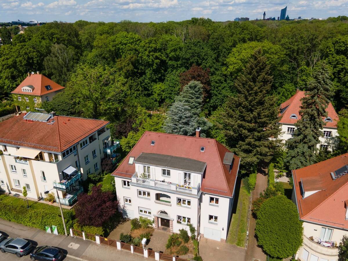 ++VERMIETETE ++ 3-Raum-Wohnung direkt am Clara Zetkin Park – 4229 Leipzig – Bild 1 von 3