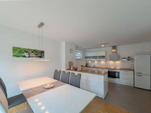 Souterrainwohnung mit eigenem Garten & Terrasse in Bochum-Höntrop