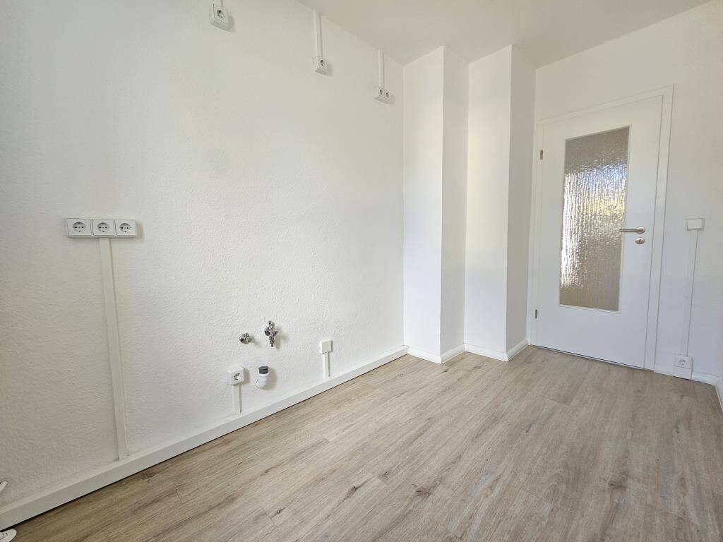 Top-Wohnung, Top-Konditionen -nur für kurze Zeit. / Top Apartment, Special Offer-Limited Time Only – Chemnitz – Vorschaubild 6