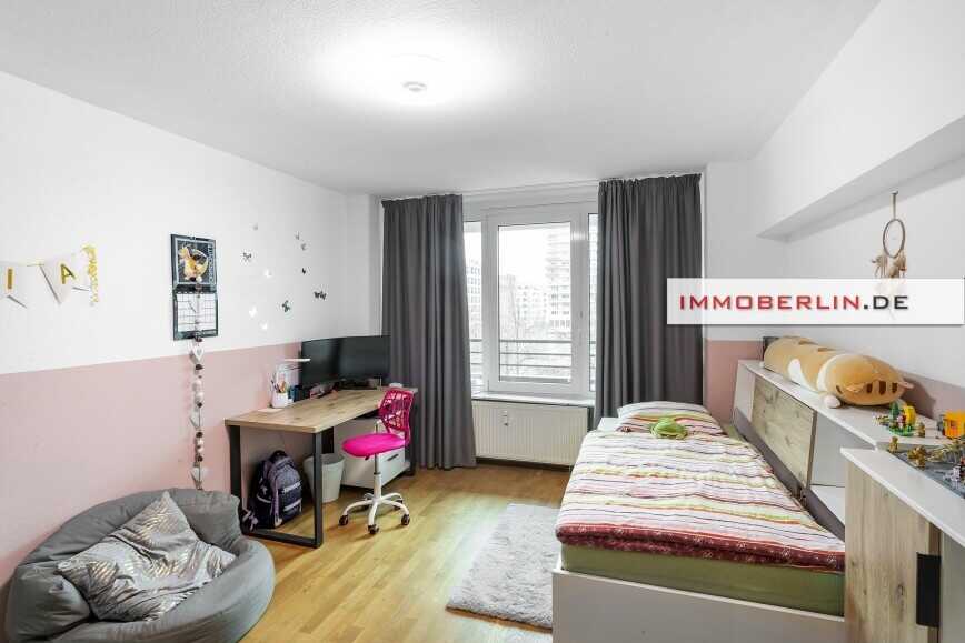 IMMOBERLIN.DE - Toplage Mitte! Großzügige Wohnung mit Loggien & exquisiten Ausstattungen – Berlin – Vorschaubild 4
