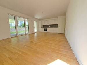 Familienfreundliche 4 Zimmerwohnung mit Terrasse zur Miete in Hamburg Langenhorn! Schnell sein lohnt sich! – 22419 Hamburg – Vorschaubild 2