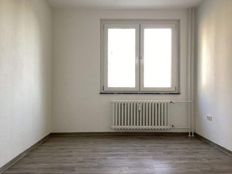 Helle 3-Zimmerwohnung mit Einbauküche und Balkon – Bielefeld – Vorschaubild 5