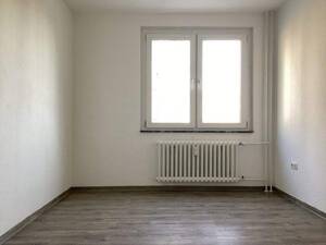 Helle 3-Zimmerwohnung mit Einbauküche und Balkon – 33609 Bielefeld – Vorschaubild 5