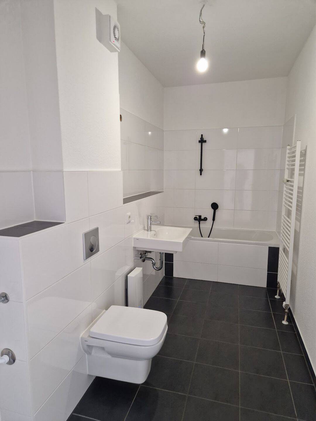 Heiße TAGE - Cooler DEAL: Jetzt zwei Kaltmieten frei - Licht durchflutet und frisch renoviert* – Magdeburg – Vorschaubild 7