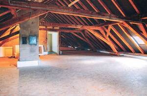 Dachgeschoss-Ausbau - 4-Zimmer-ETW mit Balkon und PKW-Stellplatz in 77876 Kappelrodeck