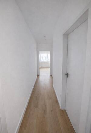 Erstbezug nach Sanierung | 3 Zimmer | 2 Balkone | Fußbodenheizung & Glasfaser – 53111 Bonn – Vorschaubild 4