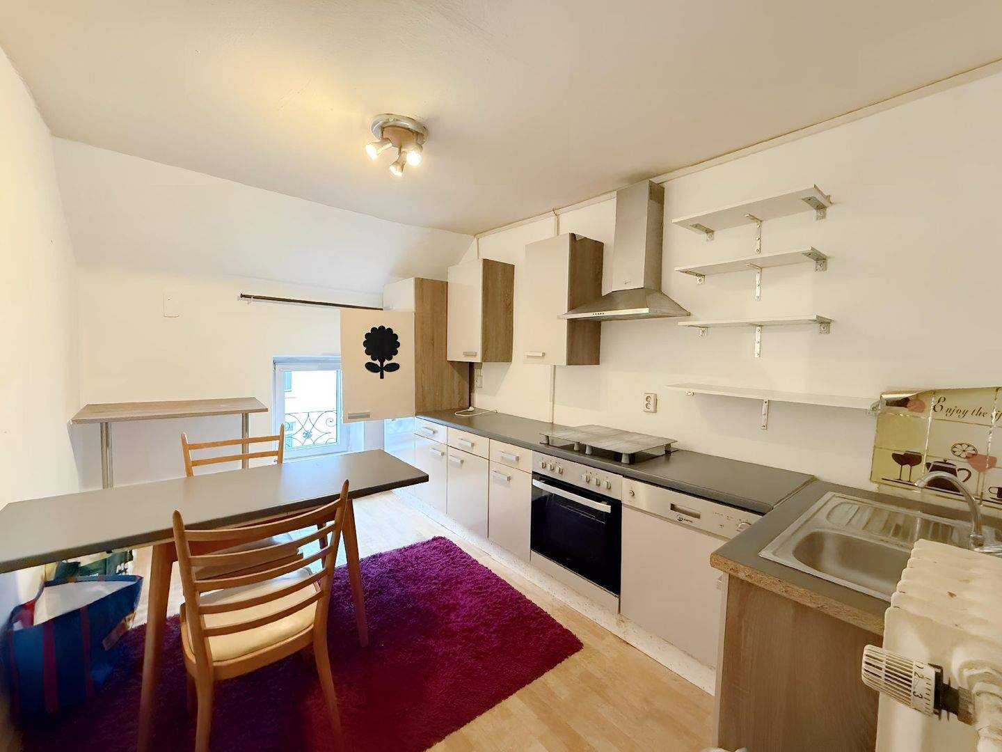 MÖBLIERTE 2-ZIMMERWOHNUNG IN ALTBAU ZU MIETEN! – Krefeld – Vorschaubild 7