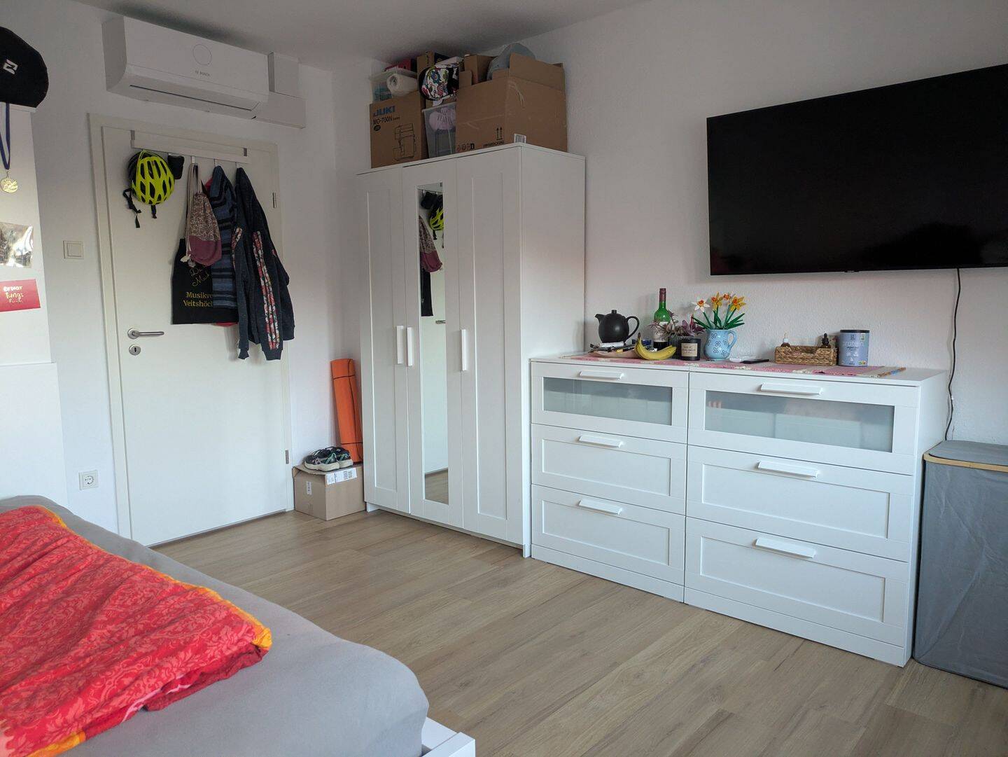 ? Nachmieter/in für schönes WG-Zimmer gesucht ? – Würzburg – Vorschaubild 2