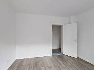 Einziehen & wohlfühlen - helle 3-Zimmer-Wohnung mit Balkon – 24768 Rendsburg – Vorschaubild 5