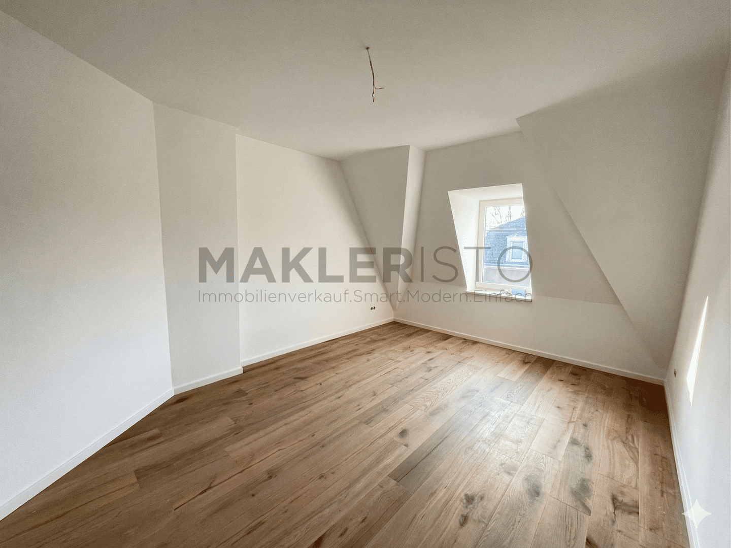 **Modernisierte 2,5-Zimmer-Dachgeschosswohnung mit offener Wohnküche & Fußbodenheizung** – Dresden – Vorschaubild 5