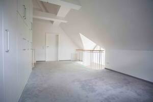 Individuelle Dachmaisonette am Burgberg – 91054 Erlangen – Vorschaubild 3