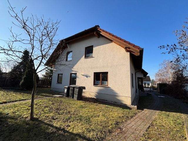 * Einfamilienhaus * 5 Zimmer * gepflegtes Grundstück * – Taucha – Vorschaubild 2