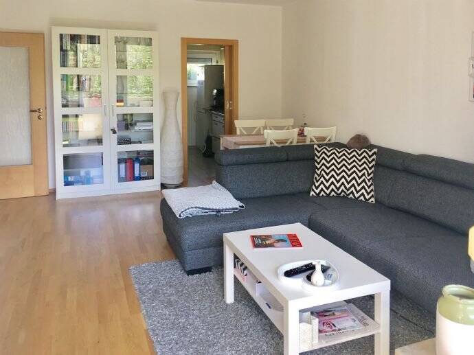NÜRNBERG LANGWASSER-SÜD: GEPFLEGTE 2-ZIMMER-ETW MIT SÜDLOGGIA UND EINBAUKÜCHE IM 2. OG OHNE LIFT – Nürnberg – Vorschaubild 4