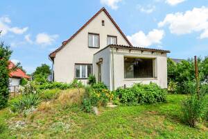Aus Alt mach Neu - Einfamilienhaus mit viel Potenzial in Mahlsdorf