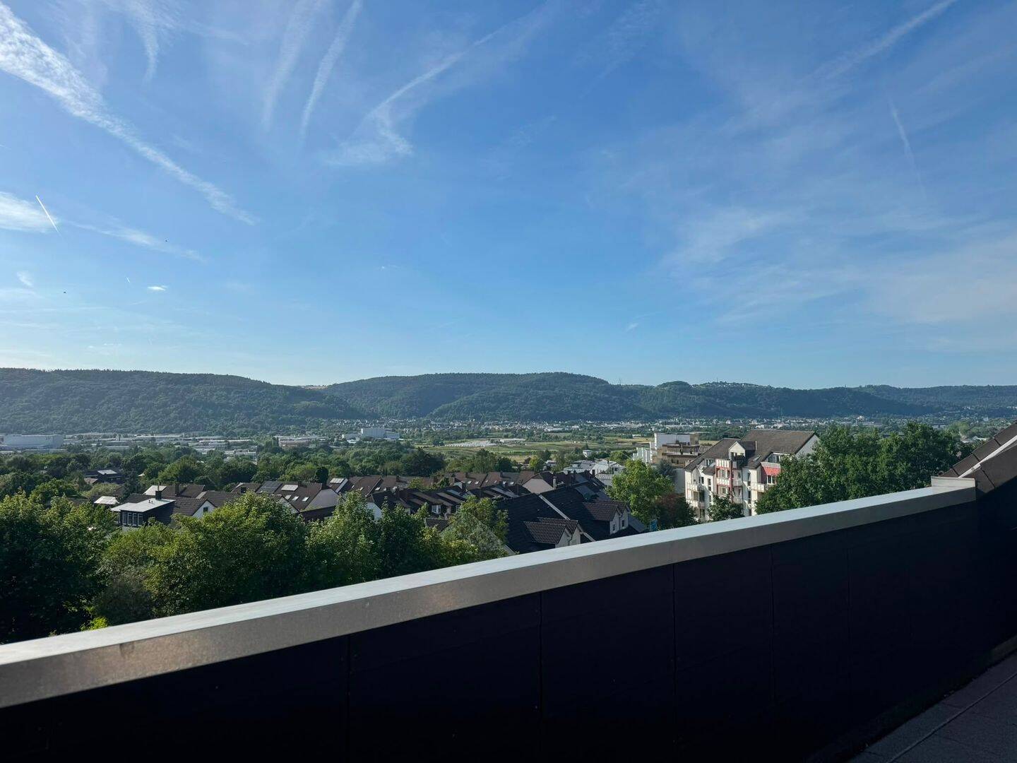 Helle 3-Zimmer-Maisonette mit Südwest-Terrasse und Blick auf Trier/Mosel in Trier-Feyen – Trier – Vorschaubild 2