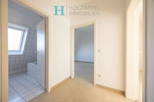 Helle Dachgeschosswohnung mit Schrägen und Charme – 22457 Hamburg – Vorschaubild 5