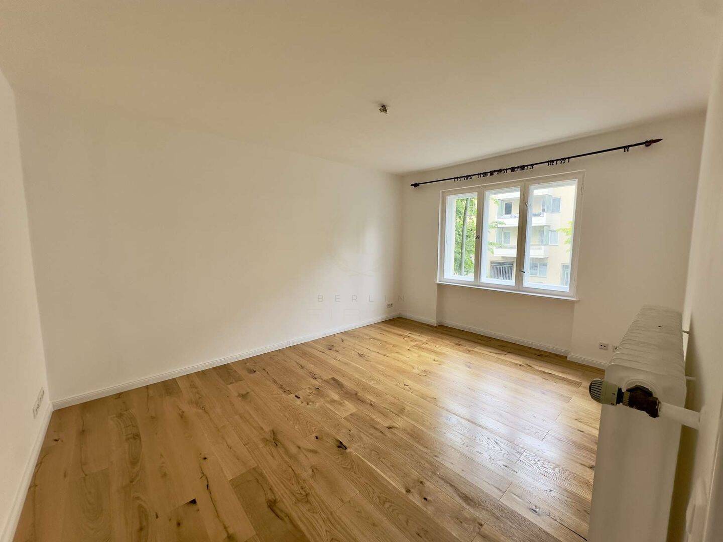 Bezugsfrei! Helle 4 Zimmerwohnung in bester Lage – Berlin – Vorschaubild 5