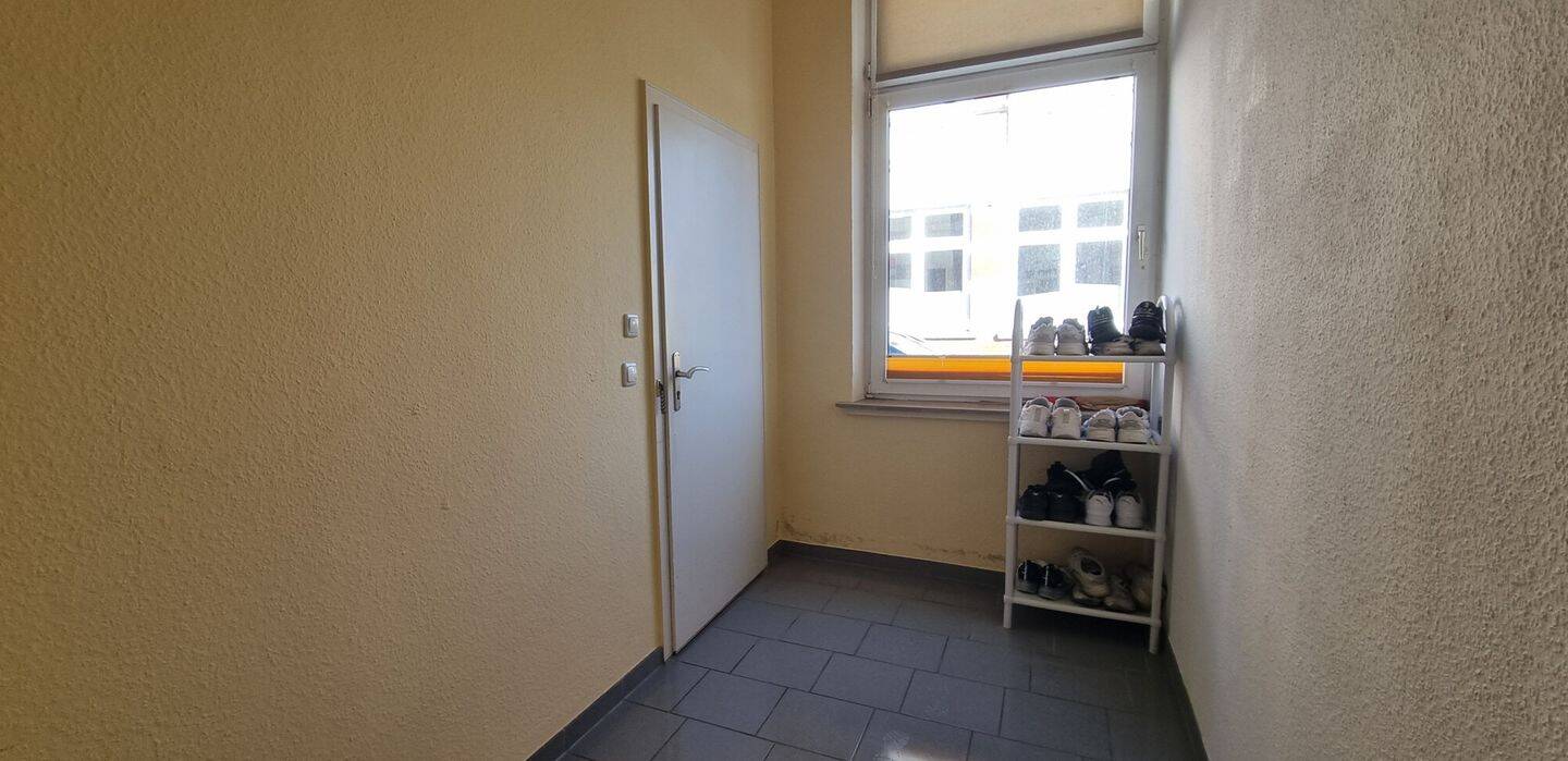 Mehrfamilienhaus mit ca. 7,7 % Rendite in zentraler Lage von Varel – Varel – Vorschaubild 2