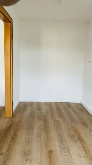 Geschmackvolle und gepflegte Wohnung mit 3 Räumen und Einbauküche in Stuttgart-Zuff. – 70435 Stuttgart – Vorschaubild 4