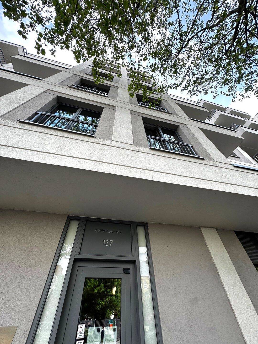 SOFORT FREI - "Carré Voltaire" | TOLLER SCHNITT | 3 Balkone | Lift | Tiefgarage | Premium Neubau – Berlin – Vorschaubild 3