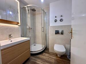 Frisch sanierte 3-Zimmer-Maisonette mit neuer Küche und zwei Bädern – 1129 Dresden – Vorschaubild 2