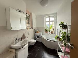 1-Zimmer-Wohnung mit Balkon, Keller und Stellplatzoption – 39106 Magdeburg – Vorschaubild 2