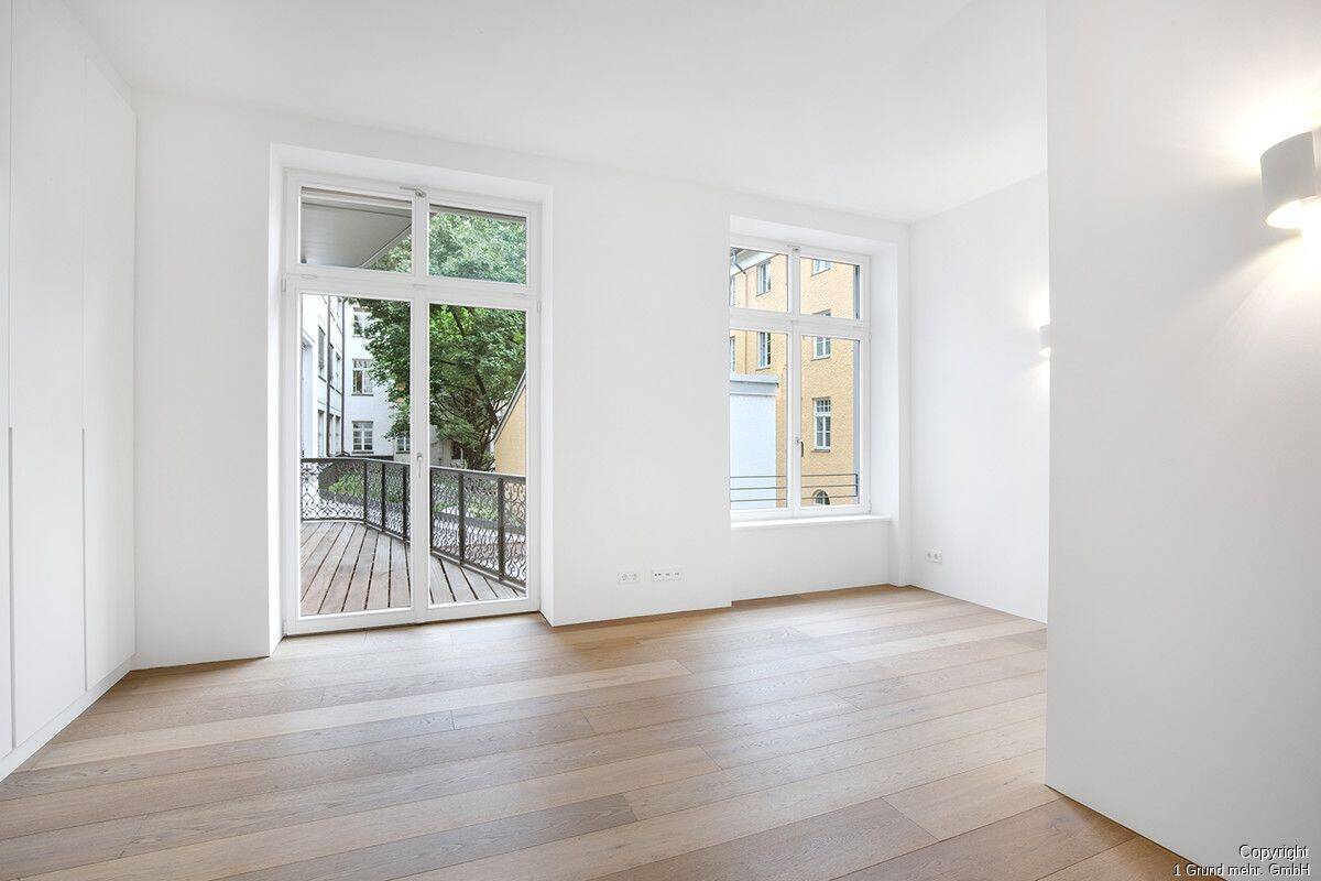 Raum. Stil. Lebensgefühl. Loftartige Designwohnung mit zwei Balkonen, Tiefgarage und grünem Innenhof im lebendigen Glockenbachviertel. – München – Vorschaubild 5
