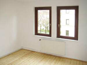 Zu verkaufen - vermietete und gut geschnittene 3-Zimmer-Wohnung im 1.OG mit Balkon ins Grüne – 22337 Hamburg – Vorschaubild 6