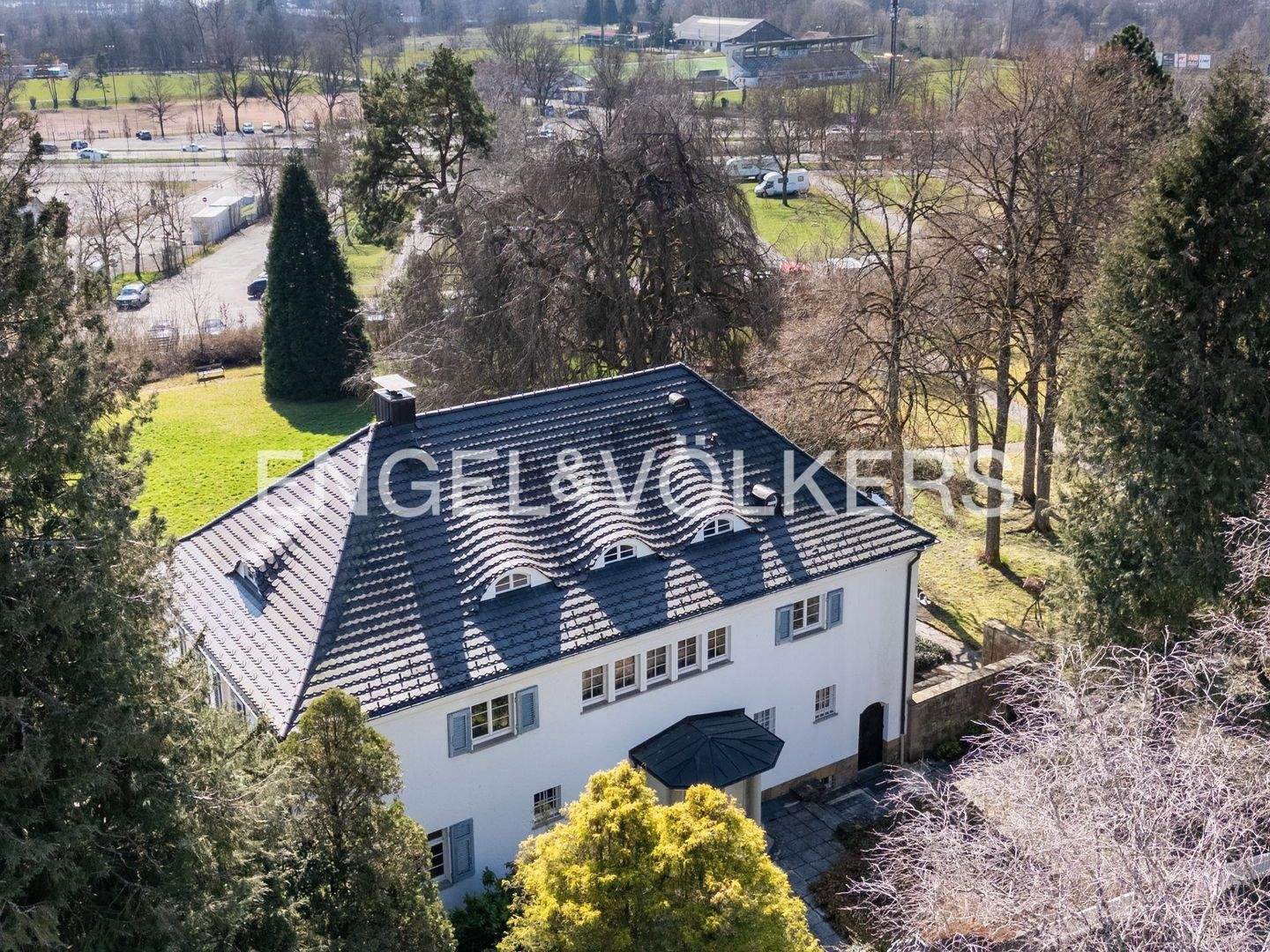 Historisches Herrenhaus mit Parkanlage – Villingen-Schwenningen – Vorschaubild 3