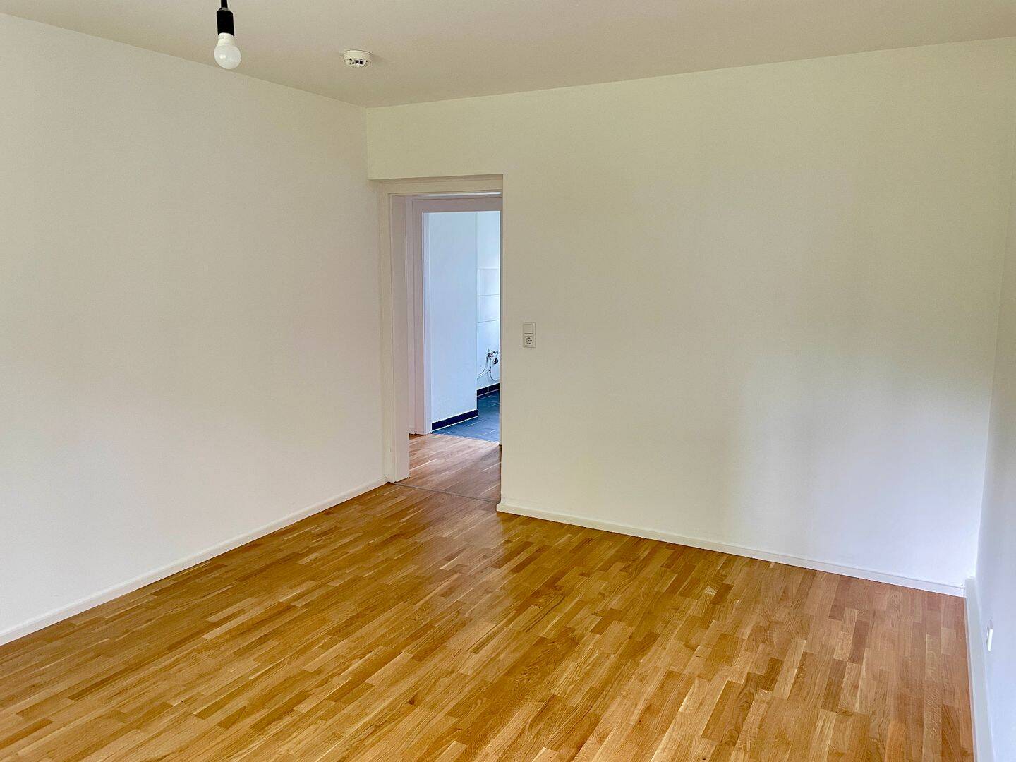 Charmante 3-Zimmer-Wohnung in ruhiger Lage – Nürnberg – Vorschaubild 5