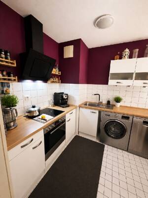 Vermietete 2-Zimmer-Eigentumswohnung mit Balkon in Bonn-Duisdorf