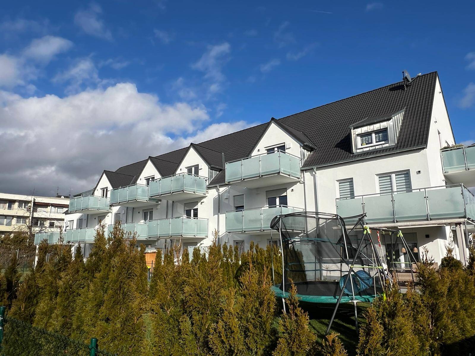 Ihr neues Zuhause: Stilvolle 3-Zimmer-Wohnung in Lechhausens Toplage – Augsburg – Vorschaubild 2