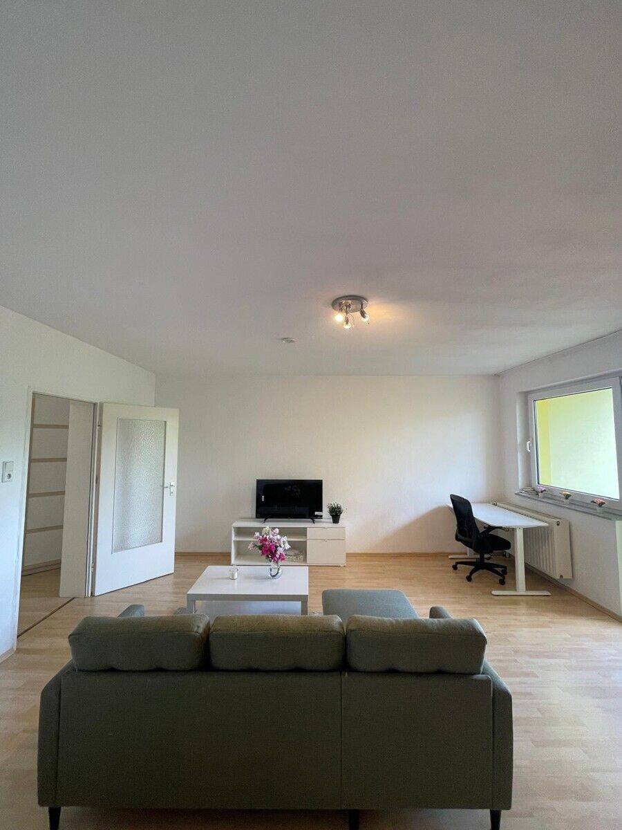Sofort einziehen! Möbliertes Apartment mit neuem Bad, Fahrstuhl und Balkon in beliebter Lage – Hannover – Vorschaubild 5