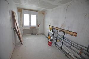 Sanierer aufgepasst! Freistehendes und teilsaniertes 1-3-Familienhaus in Remscheid – 42897 Remscheid – Vorschaubild 9