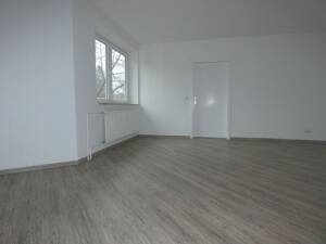 *** Gartenanmietung möglich! Modernisierte 4-Zimmerwohnung in attraktiver Lage! *** – 45355 Essen – Vorschaubild 7