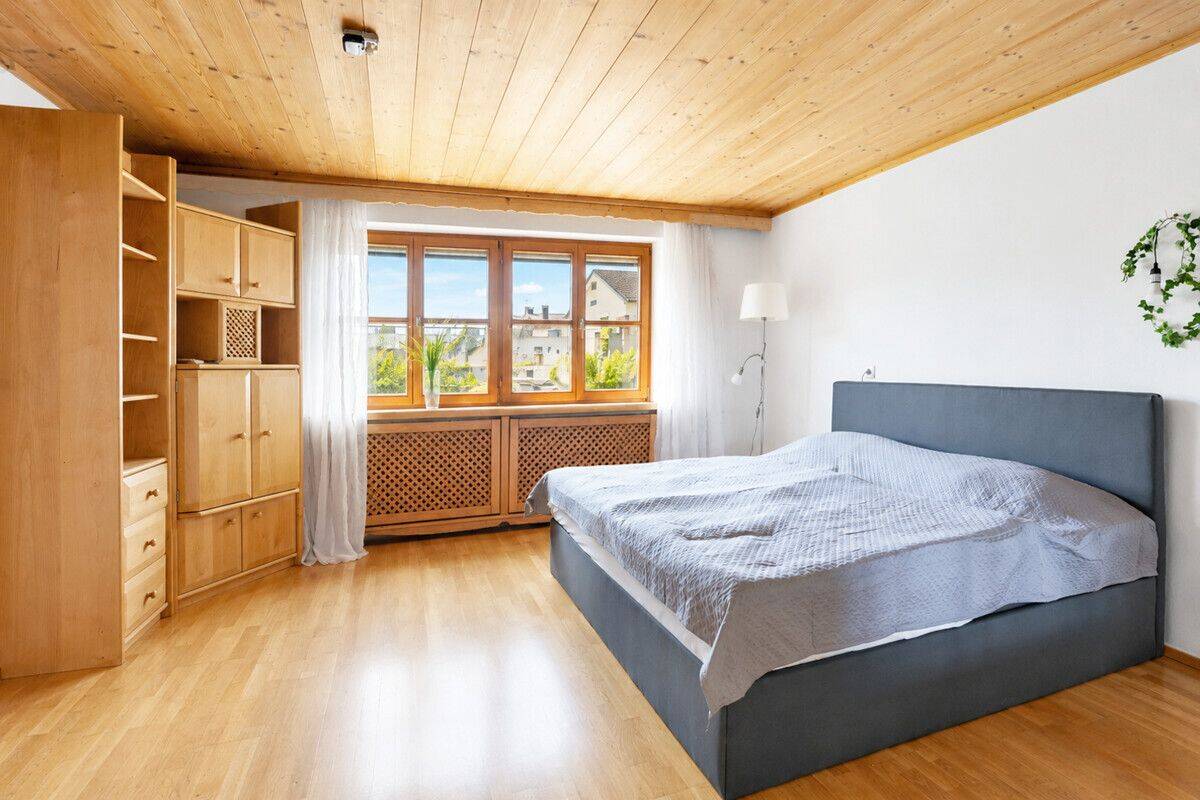 Platz für Familie, Gartenideen & neue Wohnträume: Einfamilienhaus mit Ausbau-Potential und Top-Anbindung – Sankt Wolfgang – Vorschaubild 7